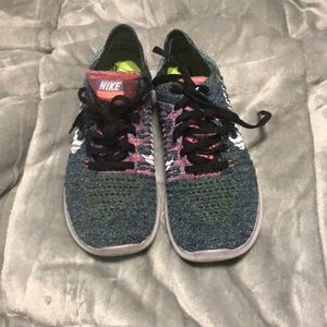 Women’s Nike shoes size 9